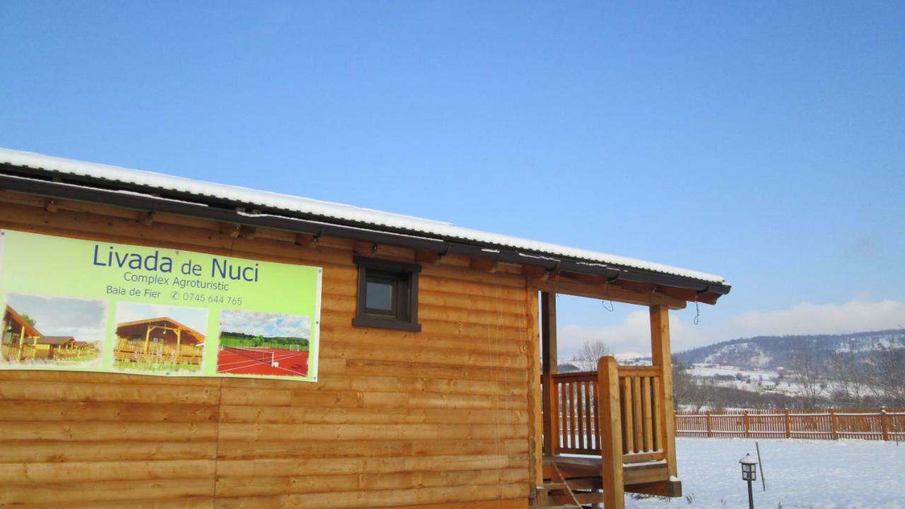 Villa Complex Agroturistic Livada De Nuci Baia de Fier Esterno foto